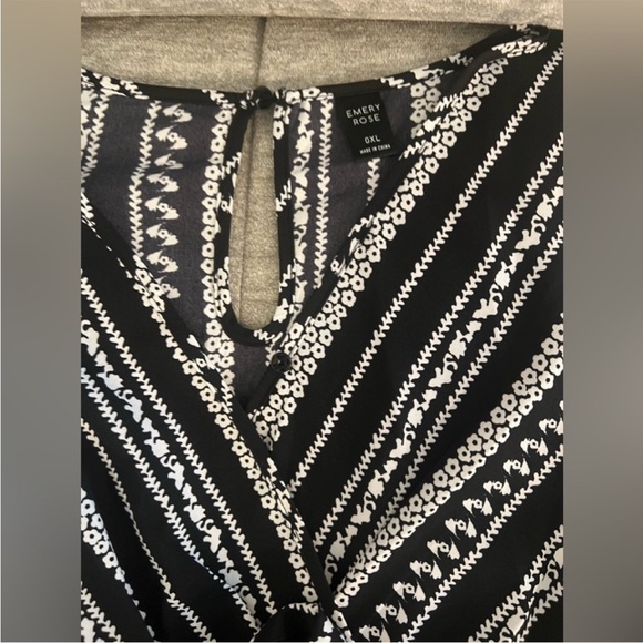 Emory Rose jumper, EUC - Picture 3 of 6